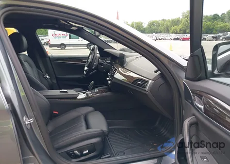 2020 BMW 530I xDrive z USA, uszkodzony, nr VIN WBAJR7C01LCD65529